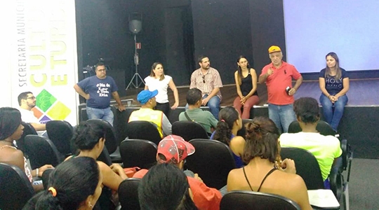 Todos os inscritos durante o encontro a partir de agora passarão pelo trabalho de capacitação (Da Assessoria).