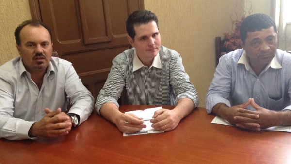 Prefeito Mazucato e deputado Kauê Macris, em Osvaldo Cruz