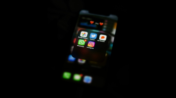 Intuito das postagens era t?o somente expressar o descontentamento em rela??o ? gest?o do Munic?pio, em tom de cr?tica e s?tira, avaliou desembargadora (Foto: Shyam Mishra/Unsplash).