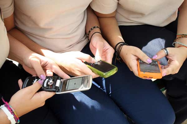 Celular é usado por 82% das crianças e adolescentes para acessar internet