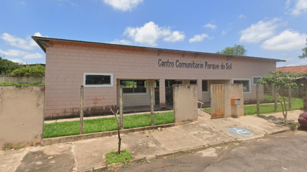 (Google Street View).