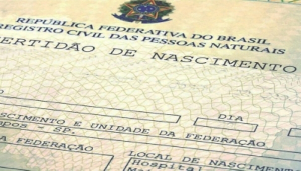 A naturalidade da criança também tem novas regras. A partir de agora, a família pode registrar o filho tanto pela cidade onde nasceu, como ocorre hoje, como pelo local onde reside a família (Imagem: Reprodução).