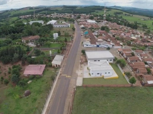 Com 4,9 mil habitantes, Coronel Macedo tem mais de 300 casos de câncer (Foto: Reprodução/TV TEM).
