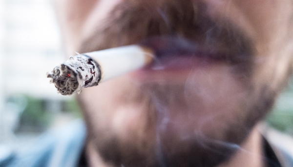Segundo a Organização Mundial de Saúde (OMS), em 2013, o tabagismo passivo foi a terceira maior causa de morte evitável no mundo (Foto: Rafael Neddermeyer/ Fotos Públicas).