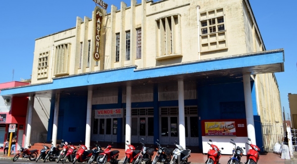 Bolsão de motos sai da Alameda Armando Salles e vai para a Rua Osvaldo Cruz (Arquivo/Siga Mais).