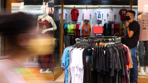 Com horário ampliado, na fase de transição do Plano SP, consumidor tem mais tranquilidade para as compras (Foto: Tânia Rego/Agência Brasil).