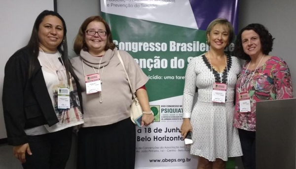 Andreia Villas Boas (Rio Branco-AC), Cristina Brito (Niteroi-RJ), Jô Furtado (Rio Branco-AC) e a professora Ana Vitória Salimon, da FAI (Adamantina-SP). (Foto: Arquivo Profa. Ana Vitória Salimon)