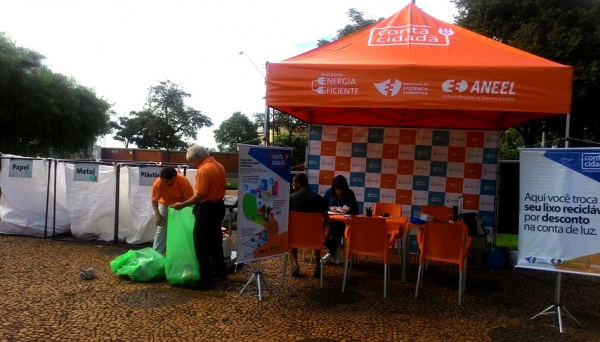 Iniciativa recolhe recicláveis e contempla clientes da Energisa com bônus na conta de energia elétrica (Foto: Assessoria de Imprensa).