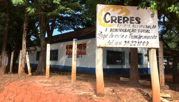 CRERES é alvo de apuração, acerca das condições de funcionamento. Ministério Público dá prazo de 30 dias para Prefeitura promover a transferência dos internos e interditar o local (Foto: Siga Mais).