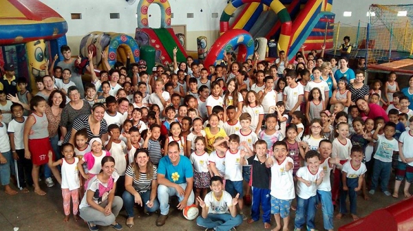 Projeto Asa, Iama, Lar Cristão e Carlos Pegoraro participaram da atividade recreativa (Foto: Assessoria de Imprensa).