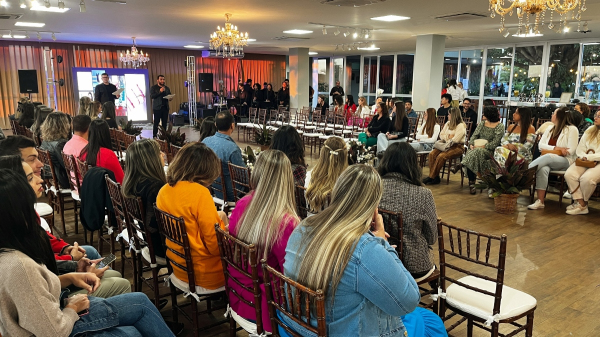 Evento ampliou as oportunidades de acesso a profissionais que atuam na realizacao de casamentos (Siga Mais).