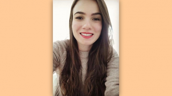 A enfermeira Daiane Stefani Périco trabalha no isolamento da UTI Covid-19 da Santa Casa de Adamantina, e no isolamento da ClÃnica PAI Nosso Lar (Acervo Pessoal).