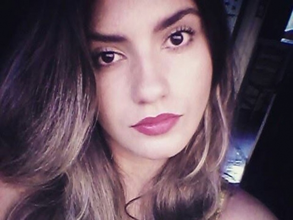 Daniela Bezerra Vieira da Silva, de 22 anos, foi encontrada morta, em Rancharia (Foto: Reprodução/Facebook).