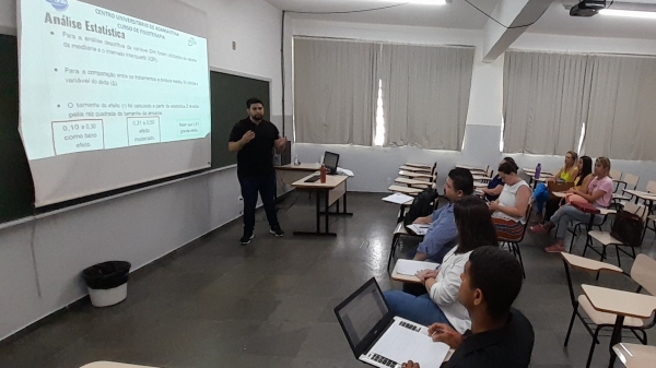 Defesa dos Trabalho de Conclusão de Residência (Foto: Priscila Caldeira).
