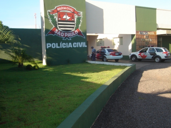Estuprador foi preso pelos policiais da Delegacia de Polícia de Panorama (Foto: Deinter 8).