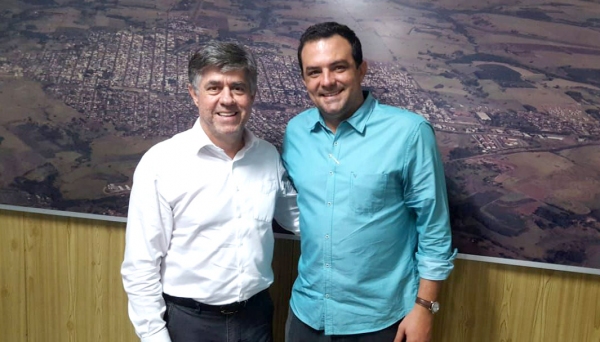 Prefeito Márcio Cardim e seu novo líder na Câmara Municipal, vereador Eder Ruete (Da Assessoria).