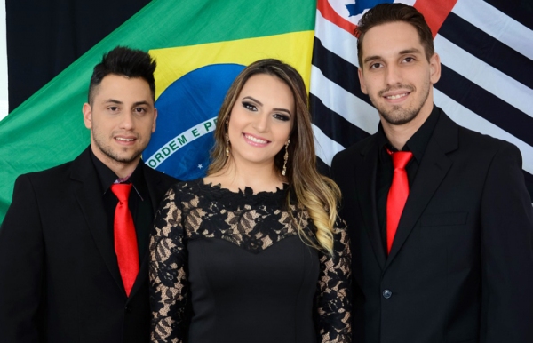 Fábio Gonçalves Giannotta, Monica Aisen Crema e Tatiano Cristian Papa receberão a carteira para advogar após a colação de grau. (Foto: Arte Formaturas)