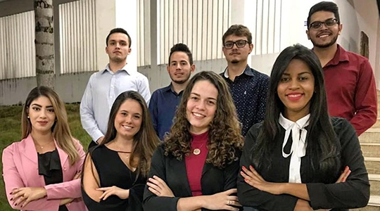 Oito alunos do 9º termo do curso de Direito da UniFAI foram aprovados na segunda fase do 28º Exame da OAB; são eles: Bruna Lima Levon, Bruno César Peixoto da Silva, Felipe Pimentel de Carvalho, Joice Carolaine Fernandes Alves, Mariana de Oliveira Merisse, Matheus Bonato dos Santos, Stefani Pina de Souza e Yohan Karan Facco Dadamo (Foto: Acervo Pessoal).