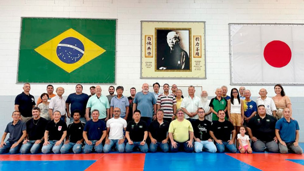 Professores e dirigentes na reuni?o anual da 4? DR Alta Paulista  (Foto:  Kanefumi Ura).