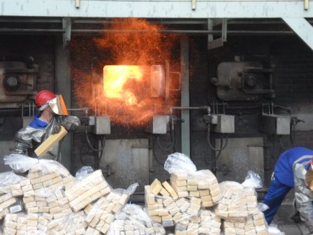 Foram incineradas maconha, cocaína e crack, apreendidas em operações policiais na região (Foto: Cedida/Polícia Civil).