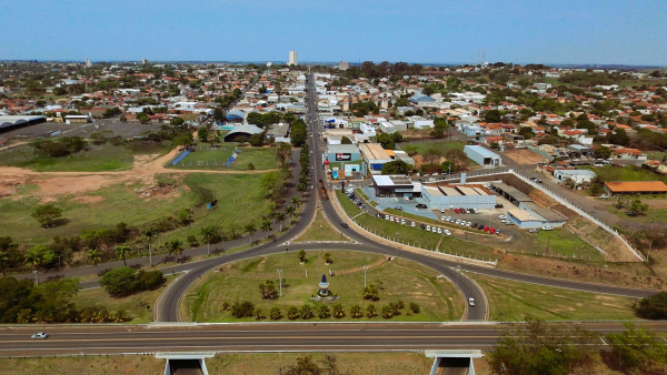 Adamantina (Imagem: Fabio Chaves / @adtdrone).