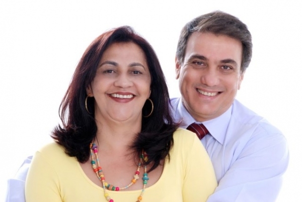 Vereadora em Pacaembu Teresa Lima dos Santos Campos, que assume a coordenação do Projeto Asa, em Adamantina, e o ex-prefeito daquela cidade (2001-2004), Salvador Mustafa Campos (Foto: Reprodução).