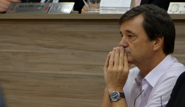 Prefeito Ivo Santos tem mandato cassado pela Câmara Municipal (Foto: Acácio Rocha).