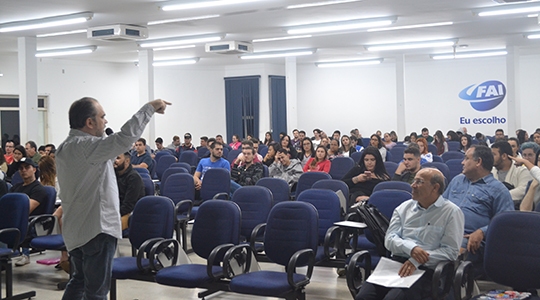 Abertura do Empreenda contou com duas palestras sobre empreendedorismo e inovação (Fotos: Priscila Caldeira).