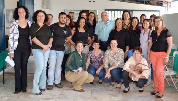 Dificuldades vividas no ambiente escolar foram compartilhadas pelos professores no encontro (Foto: Siga Comunicação).