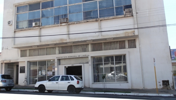 Paço Municipal de Lucélia vai funcionar das 7h às 12h (Foto: Arquivo).