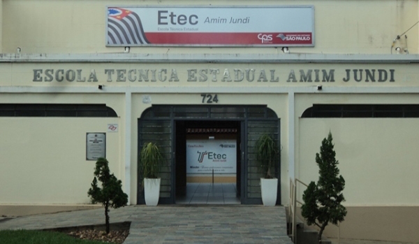 ETEC Amim Jundi abre concurso para professor de matemática (Foto: Divulgação).