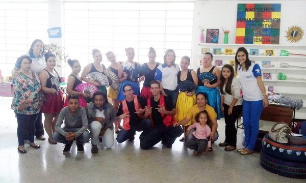 Participantes do projeto na FAI, em Adamantina (Foto: Cedida)