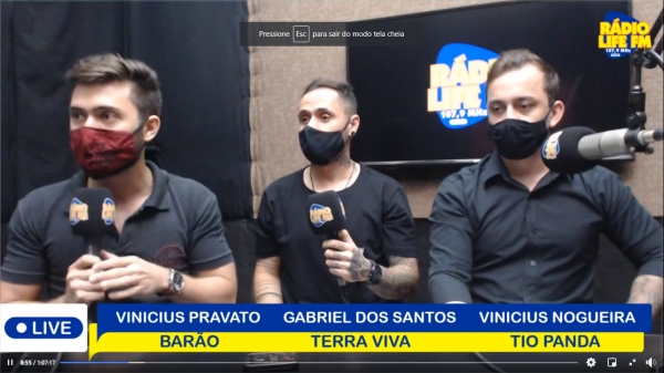Os três empresários na live da Life FM: Vinícius Pravato, Gabriel dos Santos e Vinicius Nogueira (Reprodução).
