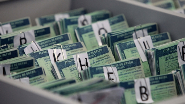 Documentos são enviados pelos Correios (Governo de SP).