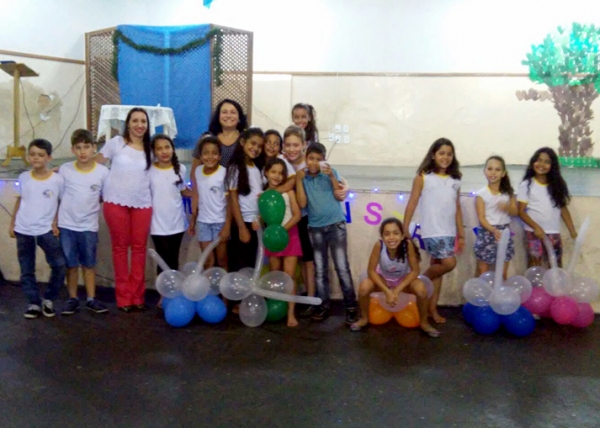 Subprojeto de Pedagogia do Pibid finaliza projetos na Escola Navarro de Andrade (Foto: Arquivo Pessoal).