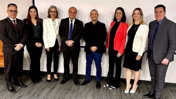 Prof. Dr. Andrey Borges Teixeira (primeiro). A participação de um dos docentes no órgão fortalece ainda mais a consolidação do Centro Universitário no cenário acadêmico (Acervo Pessoal).