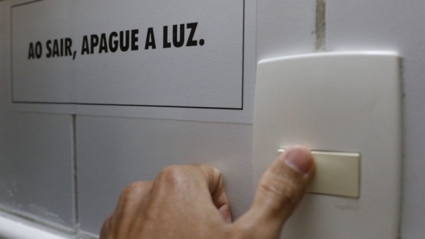 Com o fim da bandeira, não haverá mais cobrança de taxa extra na conta de luz (Fernando Frazão/Agência Brasil).