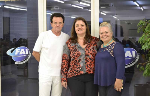 Professores Valdecir Pereira Guimarães, MarÃlia Sornas Franco Egéa e Rosemary Idalgue Mantovani (Fotos: Priscila Caldeira)