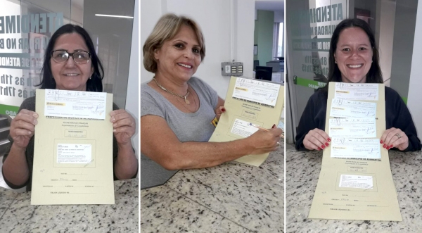 Maria Aparecida Mauro Tebaldi, representante do IAMA; a diretora do Lar Cristão, Dulcineia Zonzini Gonzales; e Natália Vidotto Furtado Rocha, representando a Instituição Solidária Carlos Pergoraro, no recebimento dos recursos da Campanha Imposto de Renda do Bem de 2017 (Fotos: Da Assessoria).