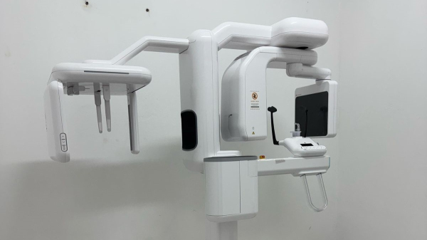 Novo equipamento de imagem instalado na Clinica de Odontologia da FAI (Acervo Pessoal).