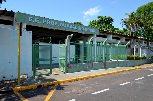Escola Durvalino Grion deverá ser fechada com reorganização escolar em Adamantina (Foto Acácio Rocha).