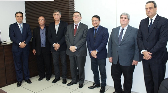 Prefeito de Adamantina Márcio Cardim, Prof. Dr. Paulo Sergio da Silva, reitor da UniFAI, e o Pró-Reitor de Pesquisa e Pós-Graduação, Prof. Dr. José Aparecido dos Santos em visita a ESMP (Foto: ESMP).