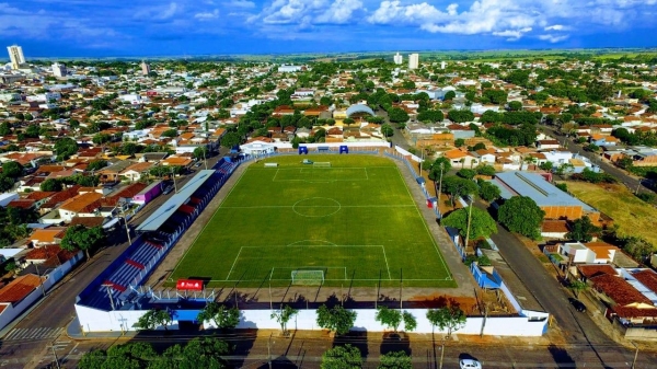 Estádio Municipal Antônio Goulart Marmo, palco da competição (Reprodução/Fanpage da Prefeitura de Adamantina).