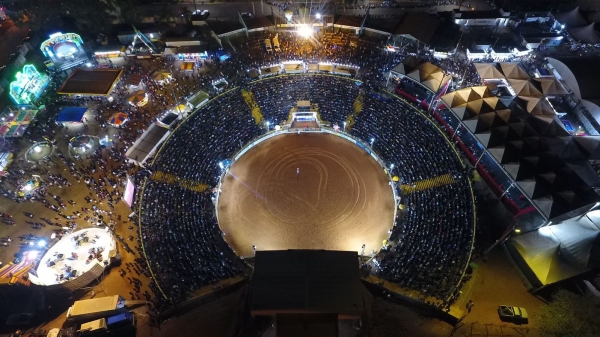 Recinto Poliesportivo recebeu mais uma edição da ExpoVerde 2022 (Foto: Florada Poços Artesianos).