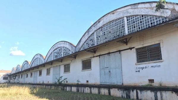 Imóvel tem quase 30 mil metros quadrados, e município poderá utilizar para instalação de incubadora de empresas (Foto: Folha Regional).