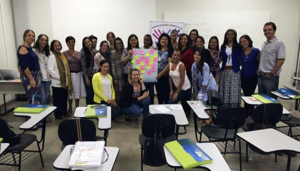 A partir da capacitação, a professora Fernanda está apta a ministrar o curso de formação de voluntários, bem como coordenar a implantação do projeto na FAI. (Foto: Arquivo profa. Fernanda Butarelo)