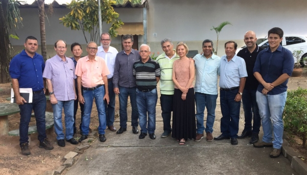 Técnico do Centro Paula Souza é recebido em Adamantina pelo prefeito e autoridades, e vistoria prédio do Antigo CEFAM, para instalação da FATEC (Foto: Rafael Teixeira).