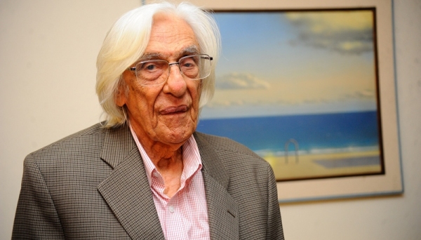 Corpo de Ferreira Gullar é velado na Academia Brasileira de Letras, e será sepultado na tarde de hoje, no Rio de Janeiro (Foto: Fernando Frazão / Agência Brasil / 09/10/2014).