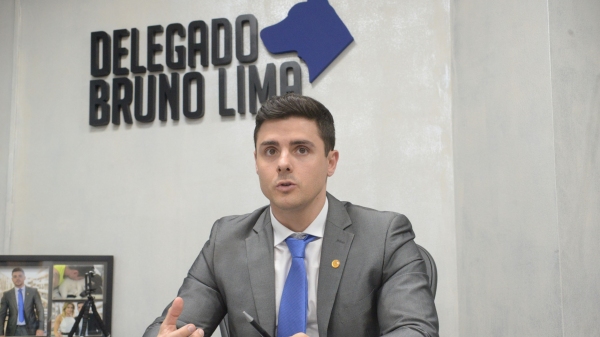 Deputado estadual delegado Bruno Lima tem destacada atuação na defesa aos animais (Foto: Alesp).