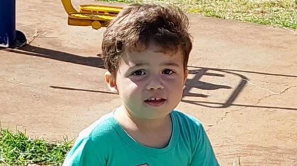O pequeno Gustavo Sanches Panizia, vÃtima fatal de choque elétrico (Reprodução/Assis City).